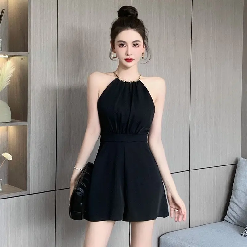 Cool White Woman Shorts Office - Summer Clothing Trends 2025 review and price