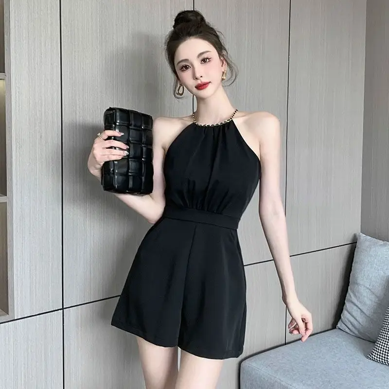 Cool White Woman Shorts Office - Summer Clothing Trends 2025 review and price